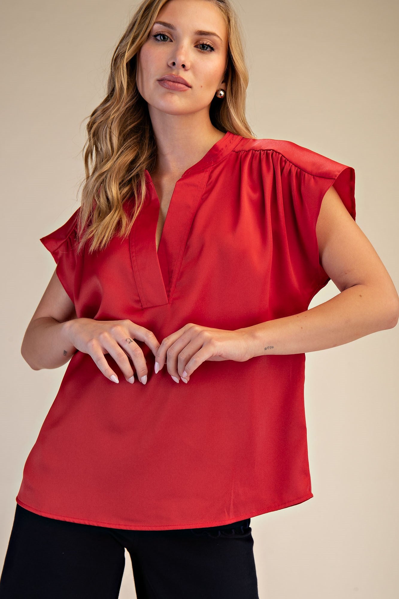 The Monroe Classic Top in Red
