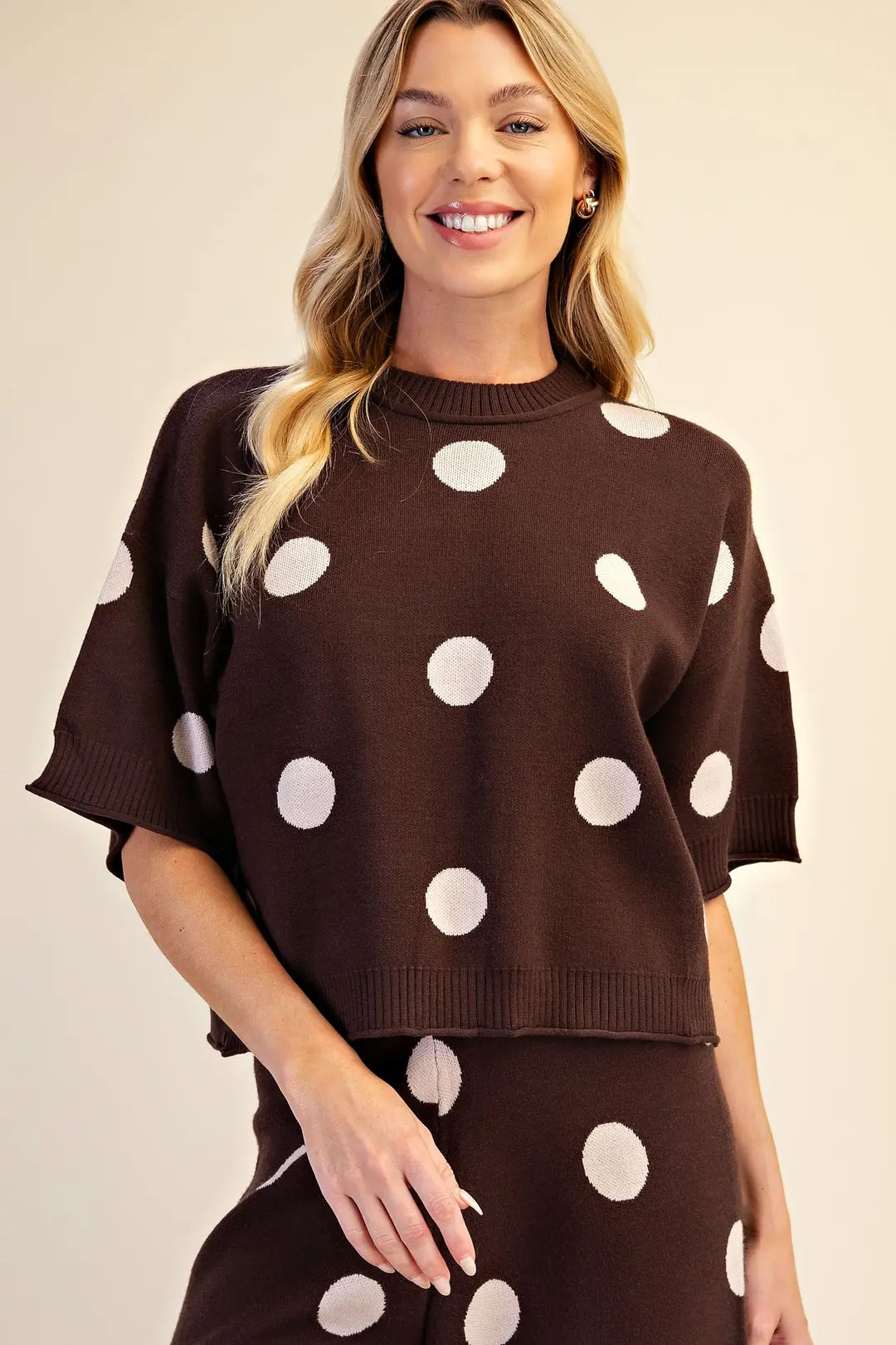 Short Sleeve Polka Dot Sweater in Brown