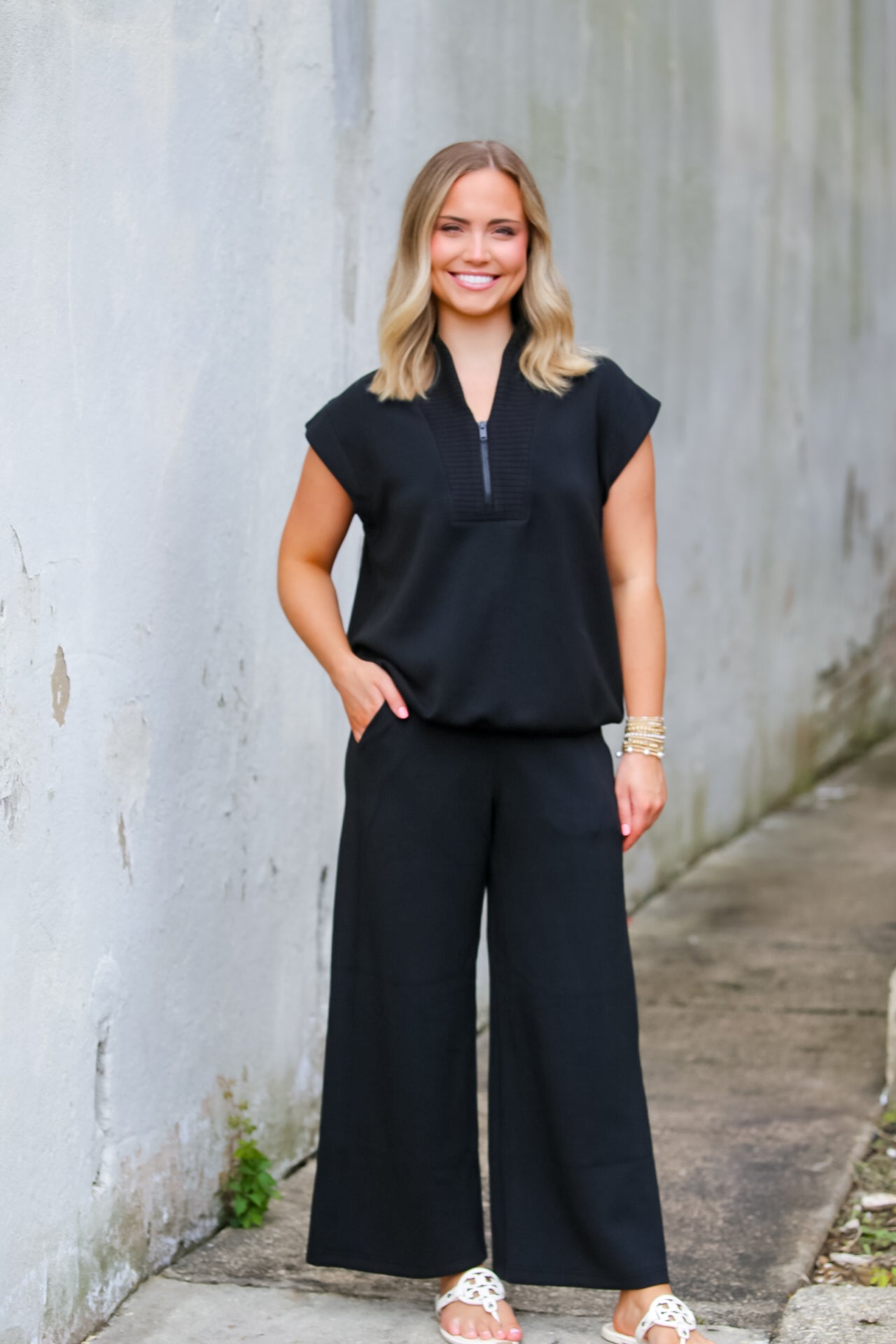Scuba Luxe Quarter Zip Sleeveless Top in Black