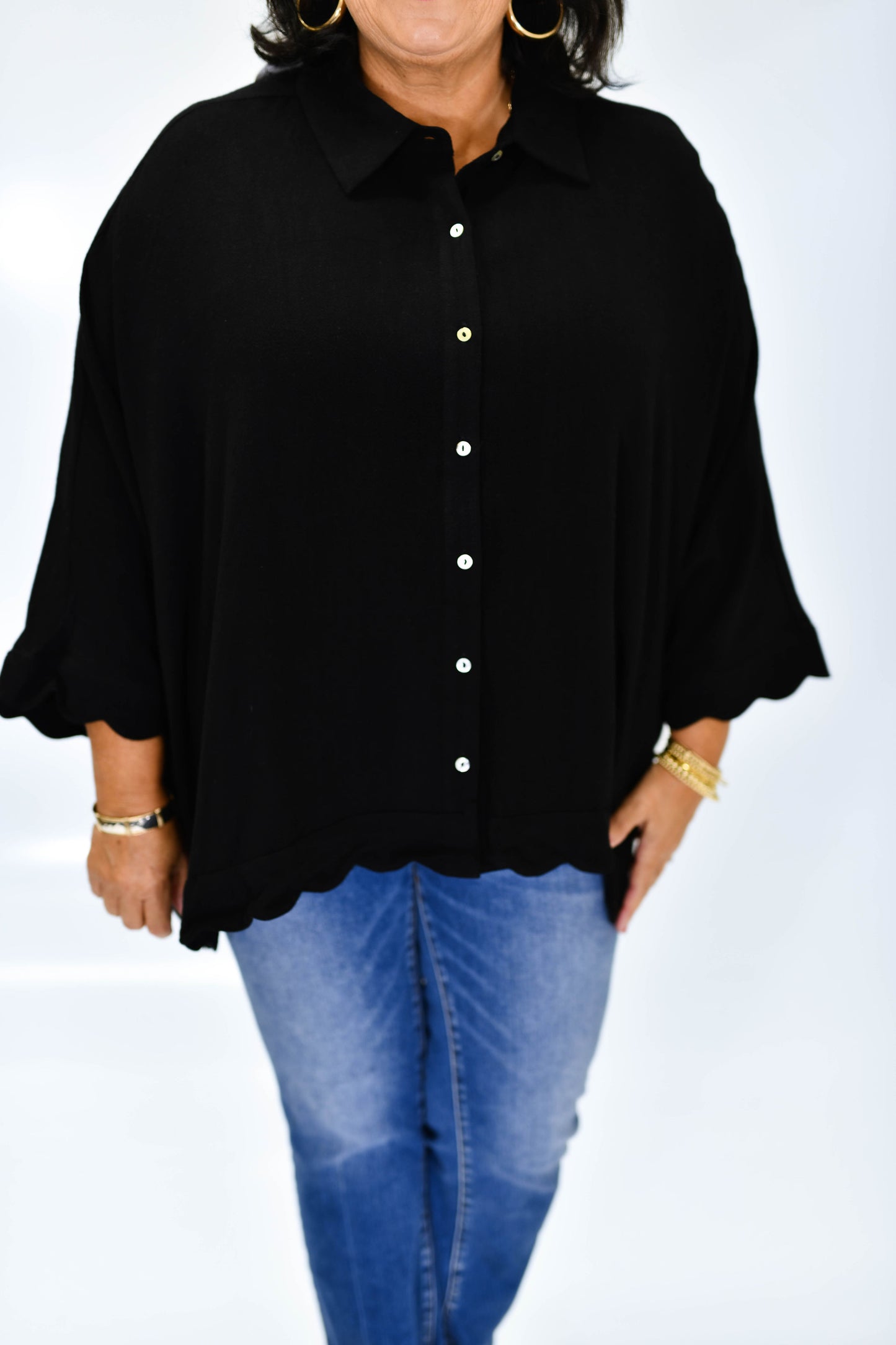 Curvy Linen Scallop Button-Down-Black