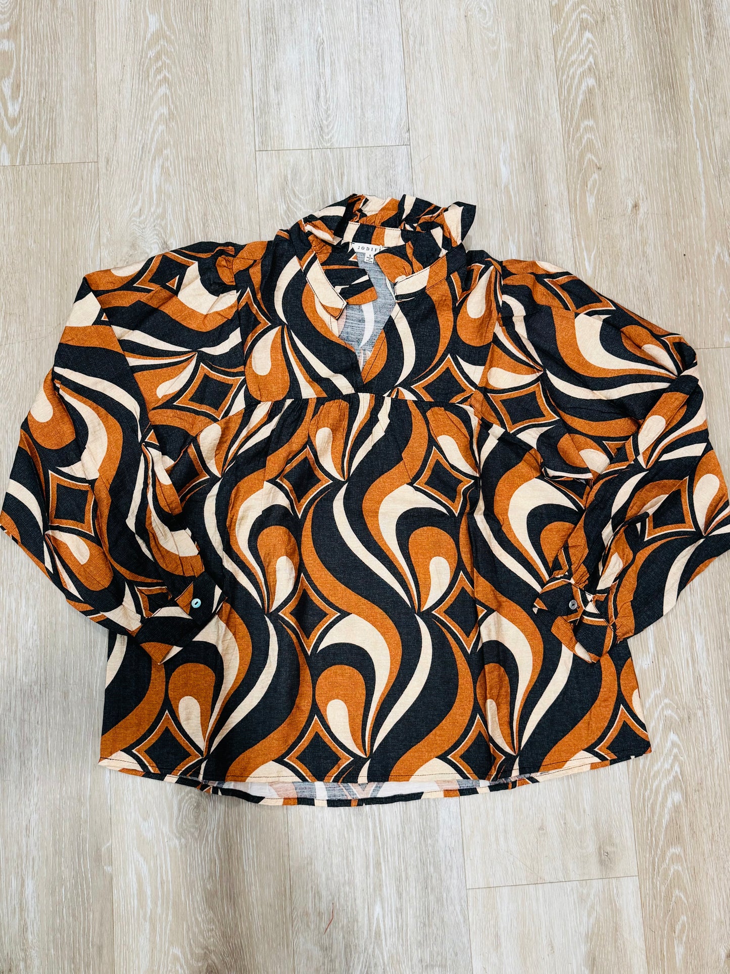 Ruffled Neckline Geometrical Print Top-Black