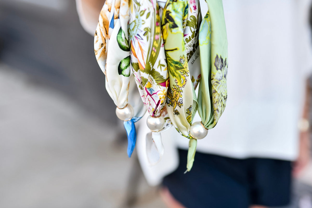 Pearl Magnet Floral Print Scarf Necklace-Ivory/Multi