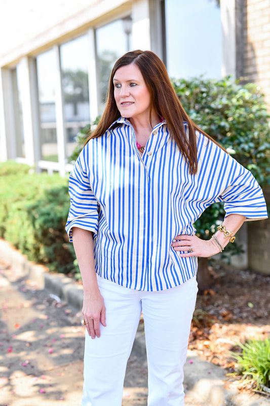 Oversize Stripe Shirt with Collar in Blue