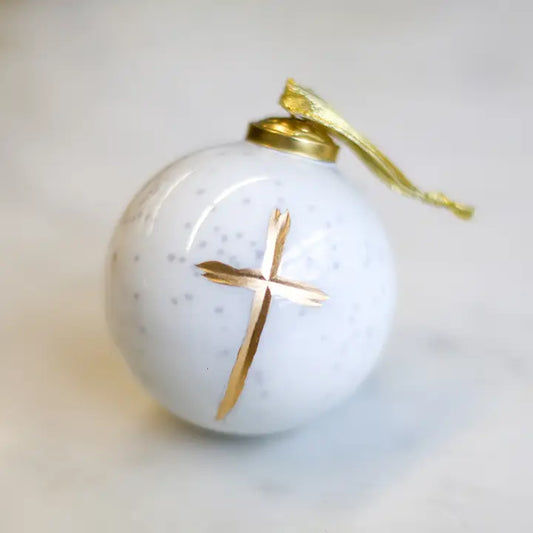 Cruix Glass Ball Ornament White
