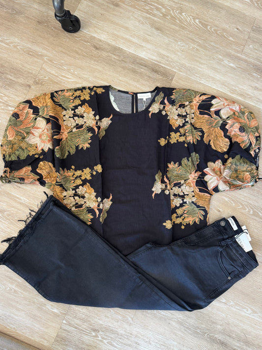 The Falling Leaves Blouse in Black-Curvy