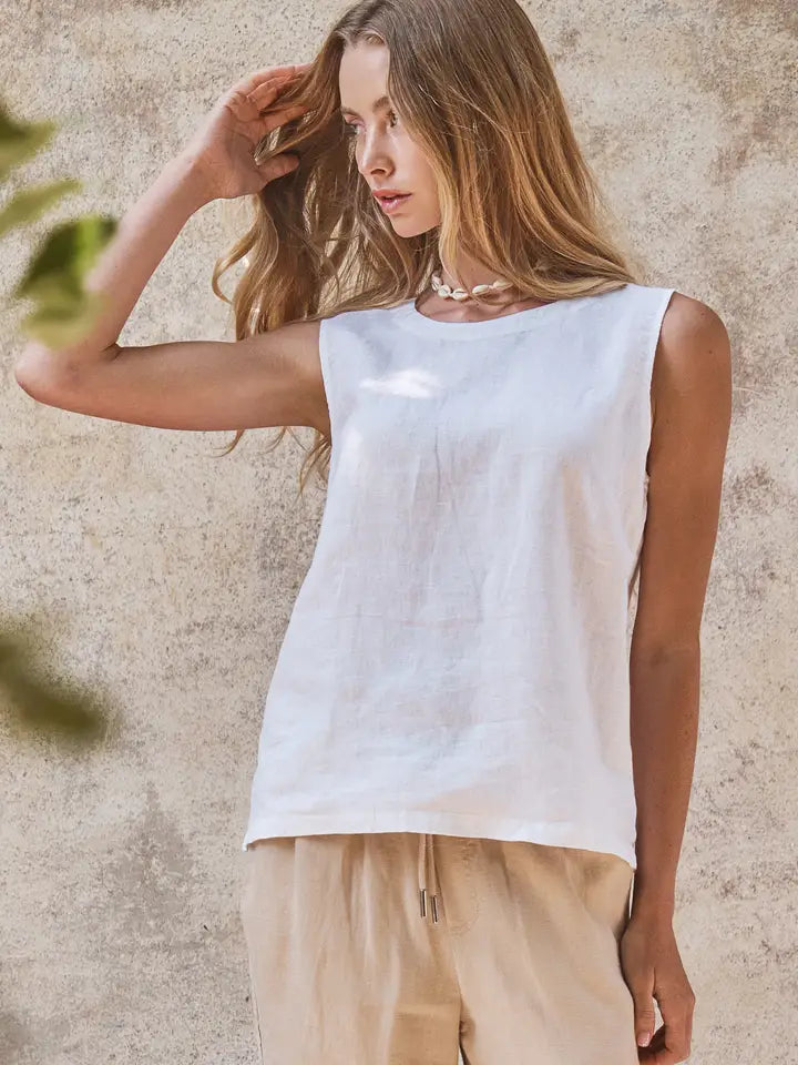 Minimalist Keyhole Back Linen Sleeveless Top-White