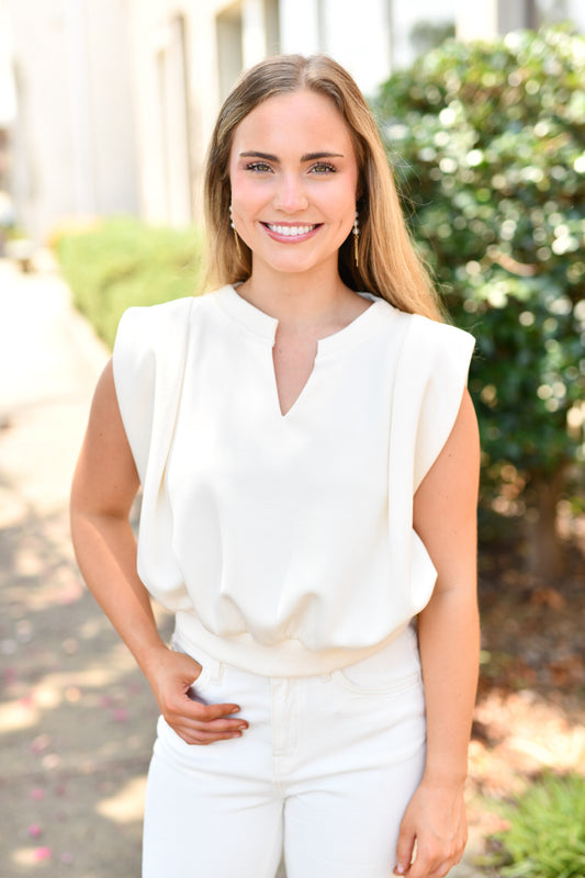 Knit Top With V-Neck in Ivory