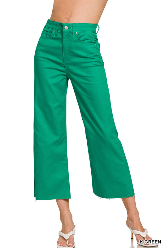 The Ava Cropped Flare in Kelly Green