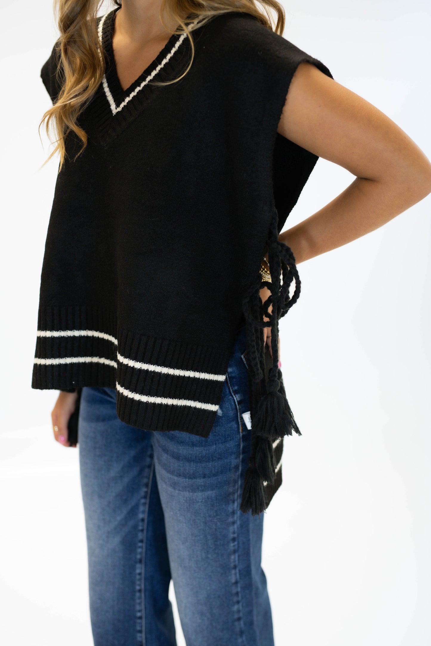 The Ivy Lane Sweater Vest- Black