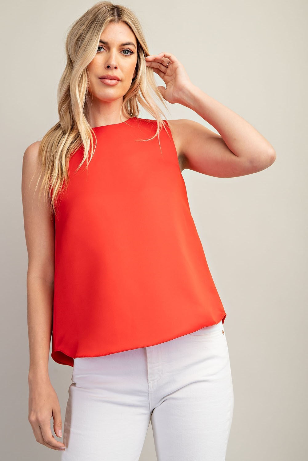 The The Daphne Top in Red